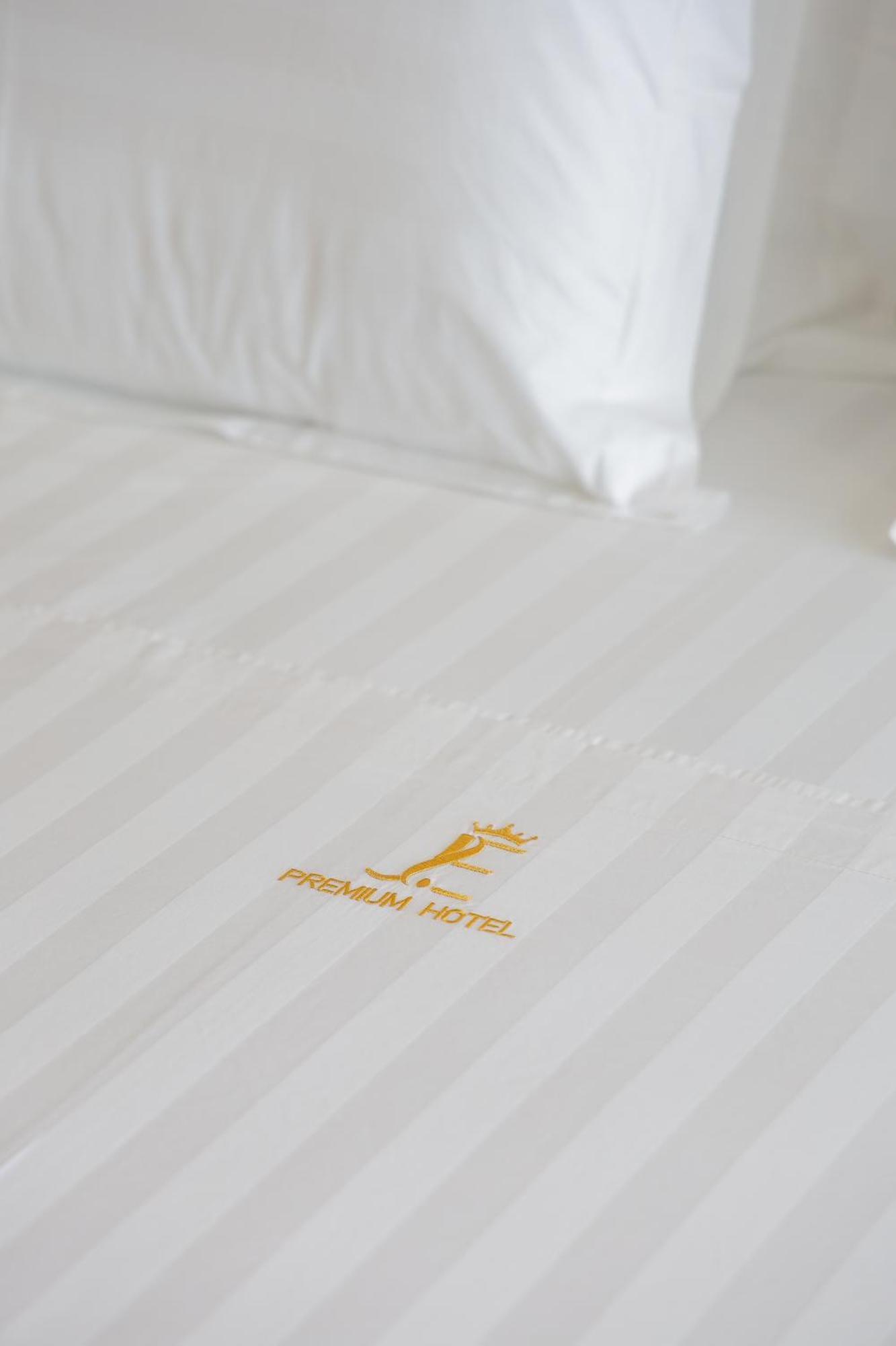 Joelle Premium Hotel Sarande Exterior photo