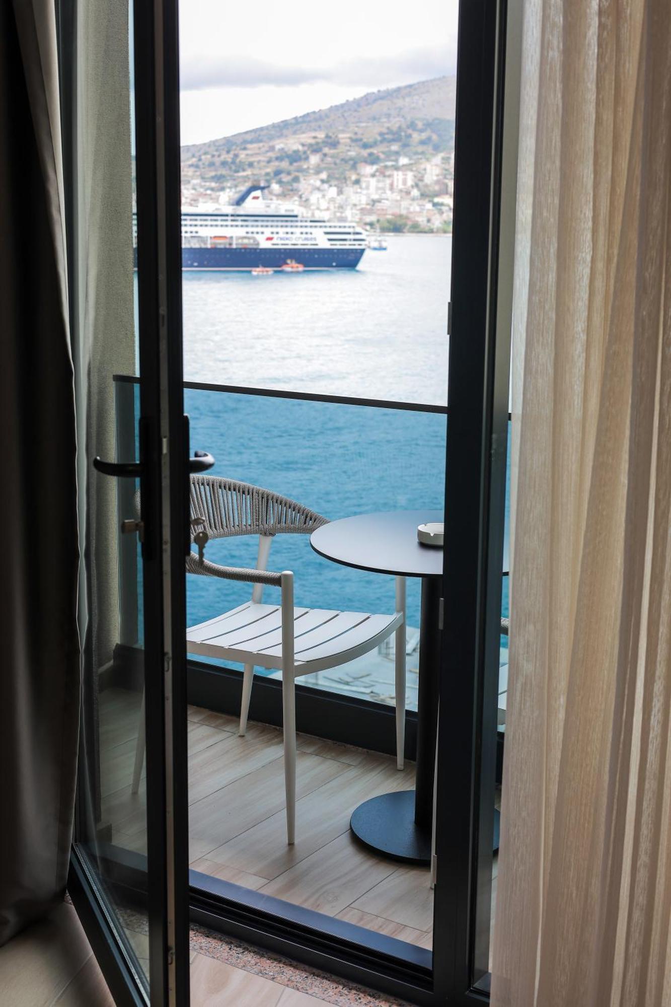 Joelle Premium Hotel Sarande Exterior photo